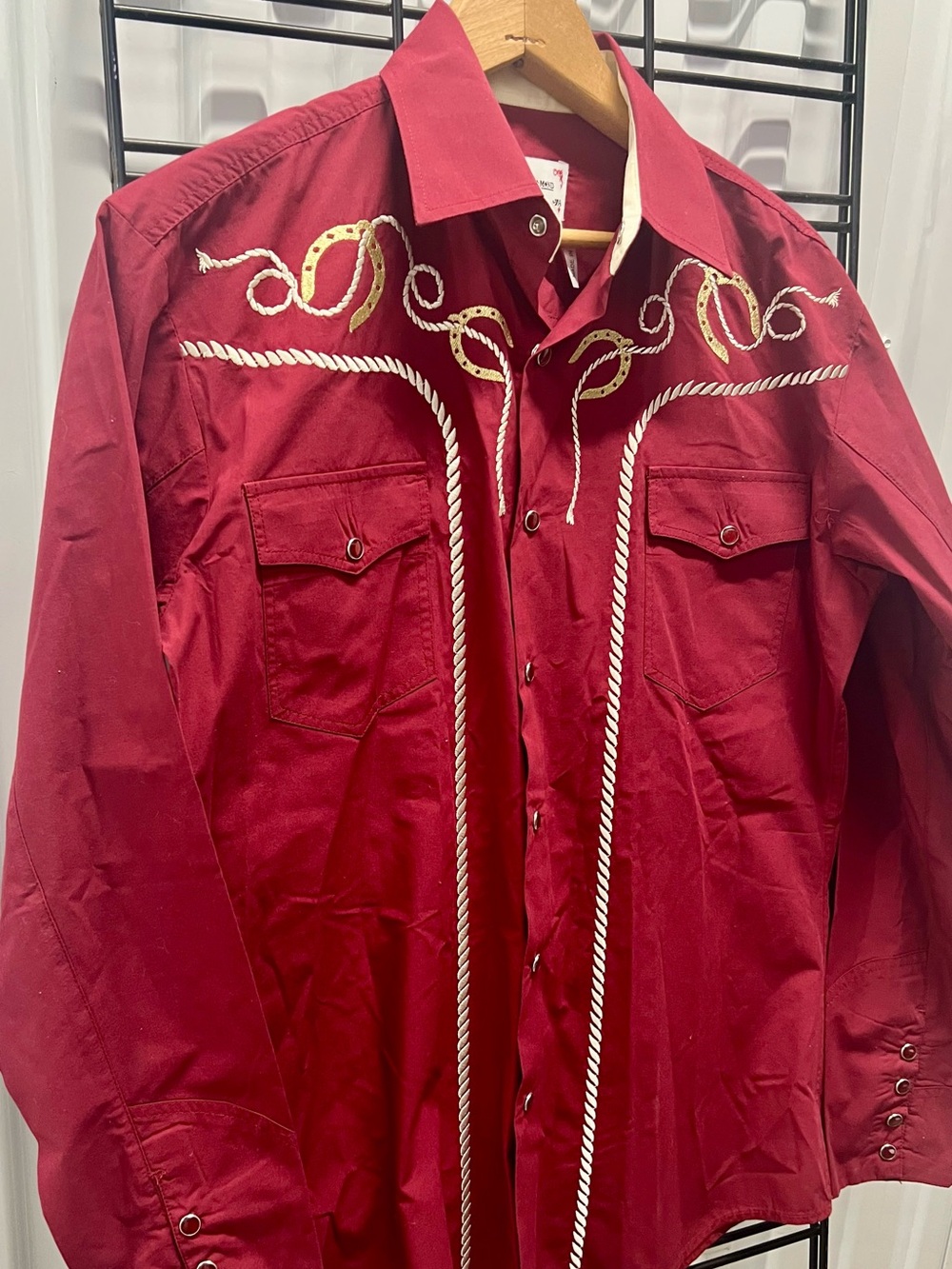 Ace of Diamonds Red Western Embroidered Snap Shirt, Size Small